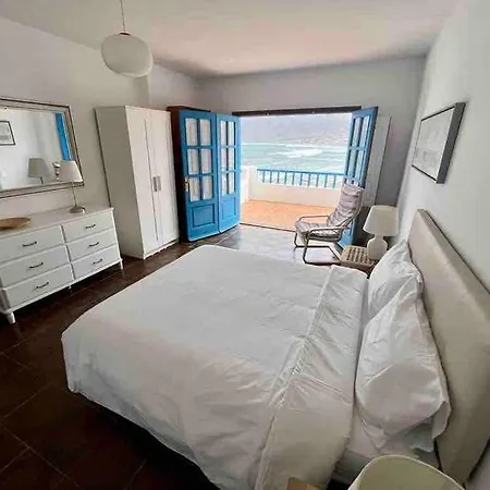 Beachfront 法马拉