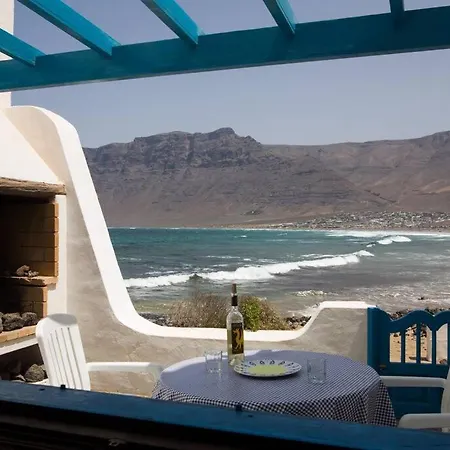 Beachfront * Famara