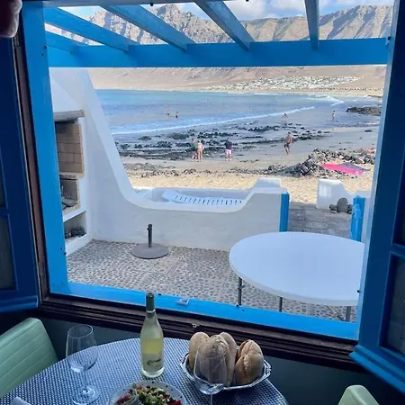 Beachfront Casa vacanze Famara